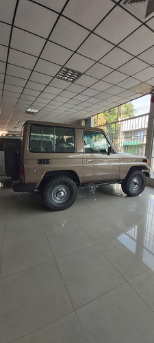 Imagen 7 de 7 de Toyota Machito