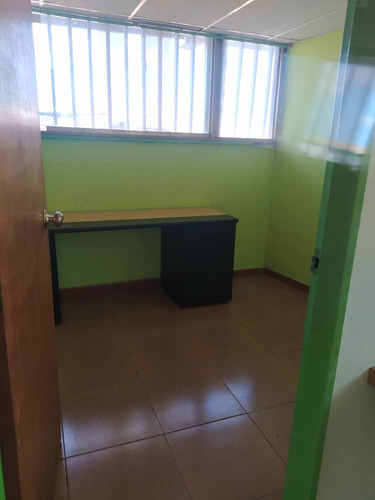 Re/max Abba Ofrece En Alquiler Galpón Con Excelente Ubicación, Autopista De La Zona Industrial Mesones, Cerca De La Entrada Del Peaje, Barcelona/anzoátegui.