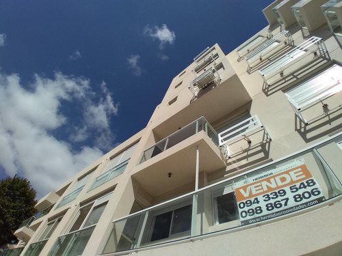 Dos Dormitorios En Venta. Amplio Y De Calidad. Recomendamos