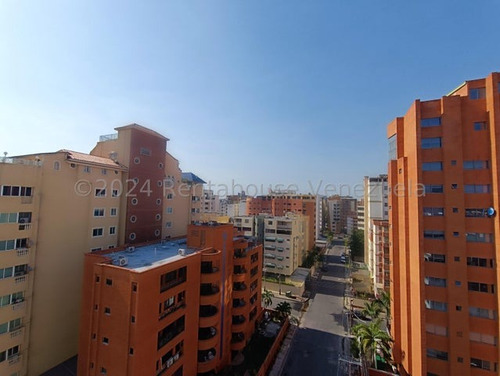 Cf Con Financiamiento Se Vende Espectacular Penthouse En Obra Gris En Urb. El Bosque!! Listing 25-13022