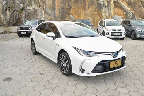 Toyota Corolla ALTIS PREMIUM HYBRID 1.8 CVT