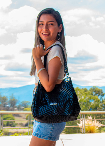 Cartera De Hombro Mujer Urbano Cuero Vacuno Acabado De Los Herrajes Níquel Color Negro Brilloso Diseño De La Tela Lisa