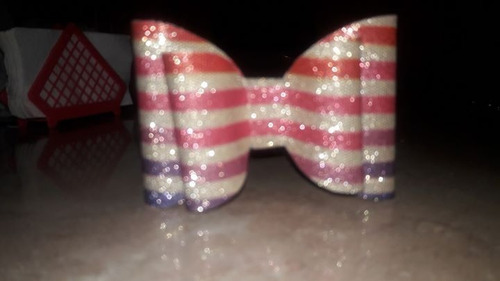 Vinil, Charol, Glitter. Moños