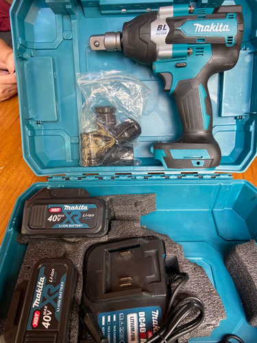Chave De Impacto 3/4 40v Tw001gz Xgt- Makita S/bat C/carreg