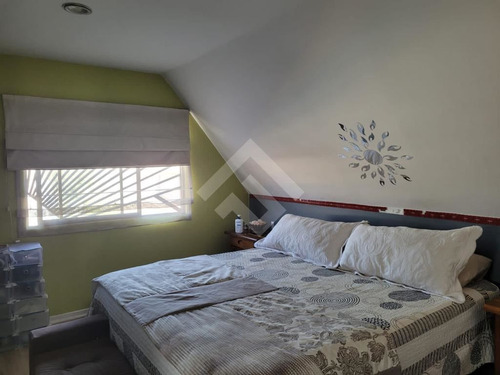 Venta Casa, La Cisterna 4 Dormitorio 4 Baños Estacionamiento
