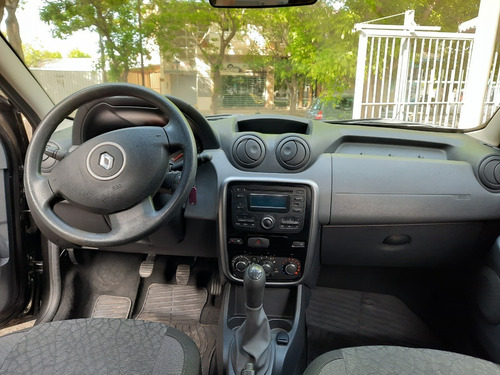 Imagen 9 de 12 de Renault Duster Confort 1.6 4x2 Abs 2014