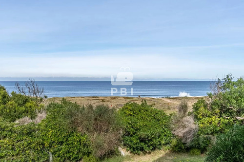 Casa En Primera Linea Al Mar, Bahía Del Pinar - Ref : Pbi12502