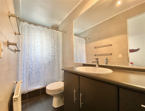 Casa En Venta De 3 Dorm. En Vitacura
