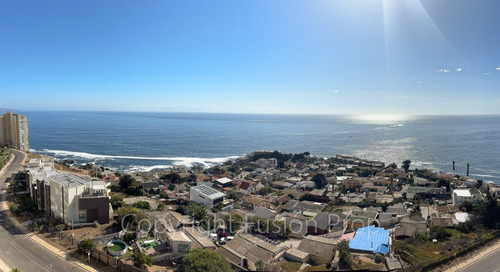 Hermosa Vista Despejada Al Mar En Costa De Montemar.