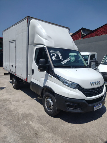 Iveco Daily 35.150 2021 Baú