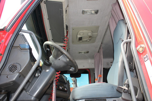 Imagem 7 de 11 de Volvo Fh460 6x2 2012 Vermelho