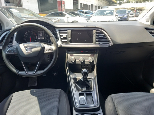 Imagen 9 de 13 de Seat Leon 2018 1.4 Style T 125 Hp Mt