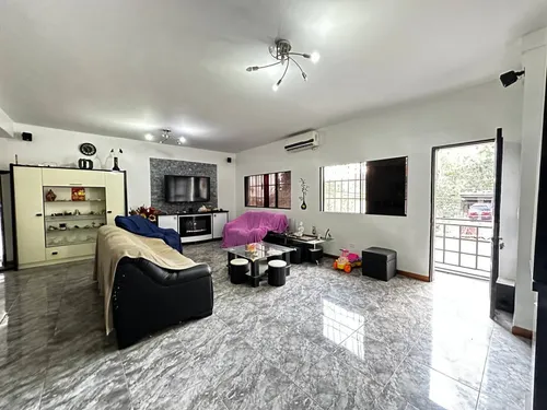 Casa En Venta En Parque Caiza