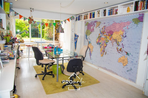 Casa En Venta De 4 Dorm. En Las Condes