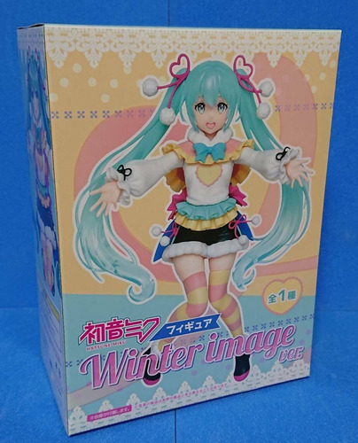 Boneca Vocaloid Hatsune Miku Winter Image Ver. Figure Taito