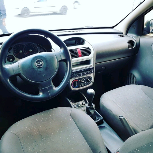 Imagem 8 de 10 de Chevrolet Corsa Hatch Corsa Hat. Premium 1.4 8v Econoflex 5