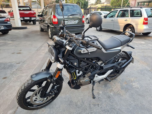 Husqvarna Svartpilen 200
