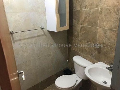 Imagen 14 de 24 de Gustavo Zavala Rentahouse 22-5234