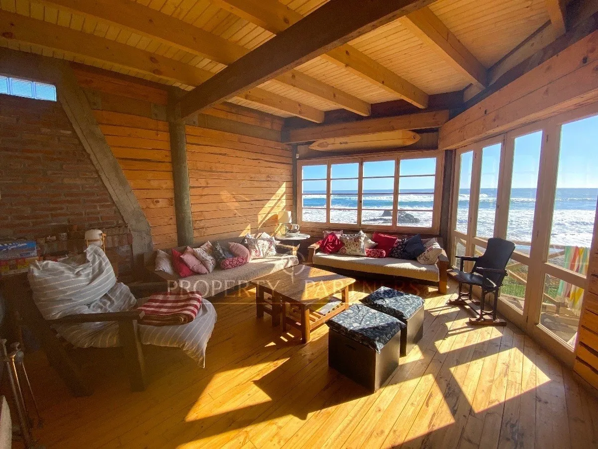 Imagen 5 de 12 de Pichilemu, Original Casa En Primera Línea En Playa...