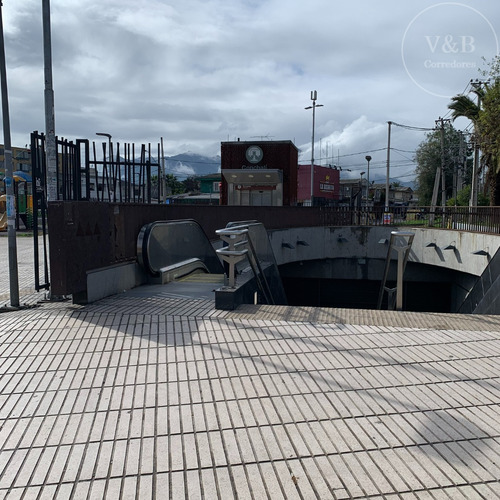 Se Vende Paño Con Excelente Ubicación, Conchalí