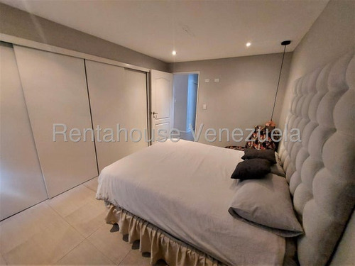 Se Alquila Apartamento (ph) En Altamira