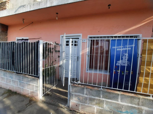 Venta Casa, Ideal 2 Familias.