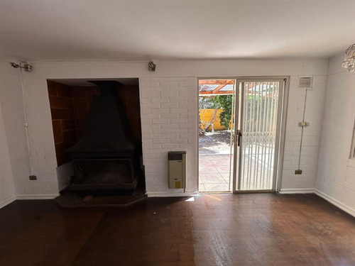 Casa En Venta De 3 Dorm. En Lampa