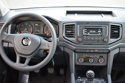 Volkswagen Amarok Trendline 4x2 140cv