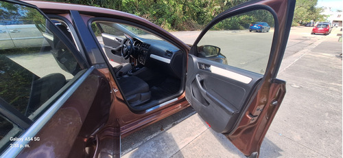 Volkswagen Jetta 2.5 Trendline Mt