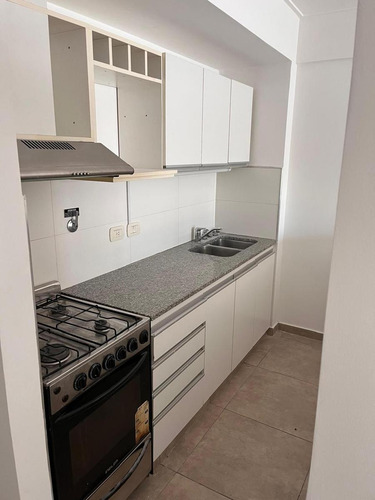 Departamento En Venta - 1 Dormitorio 2 Baños - Cochera - 73mts2 - La Plata
