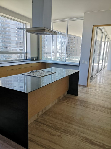 Imagen 7 de 30 de Venta De Departamento Con Terraza En Lo Alto Bosque Real