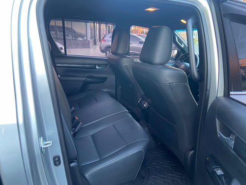 Toyota Hilux 2.8 Cd Srx 177cv 4x2 At