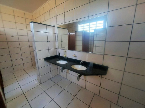 Imagem 6 de 10 de Salão Para Alugar Por R$ 5.000,00/mês - Cidade Jardim - Bragança Paulista/sp - Sl0025