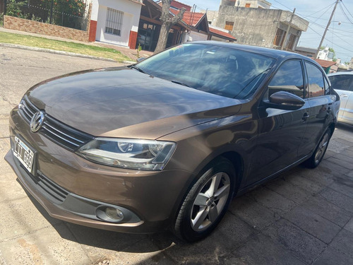 Volkswagen Vento 2.5 Luxury 170cv 2012