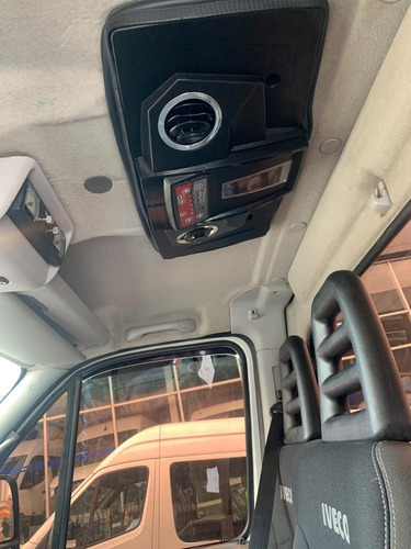 Iveco Daily 70c17hd Chassi 6 Mts 2013