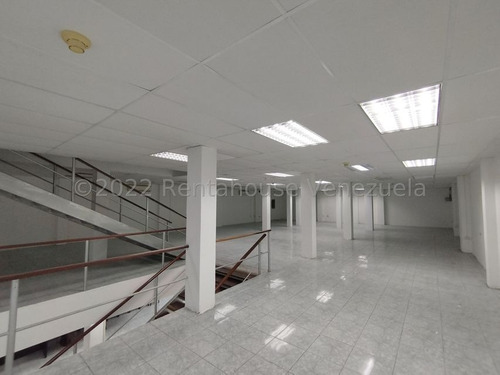 Imagen 6 de 12 de Livy Ramírez Vende Edificio En Los Dos Caminos Mls #23-7680