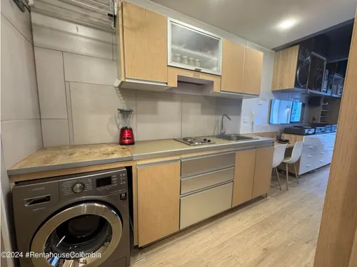 Apartamento En Bosque De Pinos Rah Co: 25-967