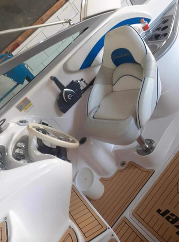 Imagem 5 de 15 de Focker 255 Motor 250 Hp Cabinada