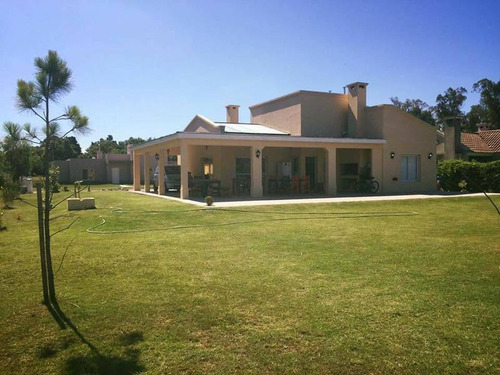Imagen 5 de 13 de Casa - Campos Daromy
