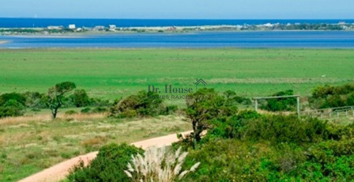 Casa Chacra Con Vista A La Laguna De José Ignacio Y Al Mar- Ref: 200