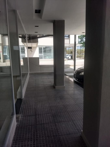 Imagen 7 de 7 de Local - Av. Peron