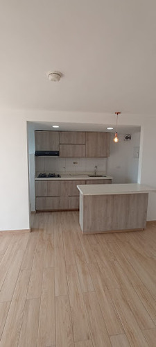 Apartamento En Arriendo Cabañitas 1074-1398