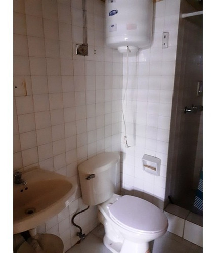 Imagen 3 de 5 de Venta Oportunidad Oficina En Santa Eduvigis