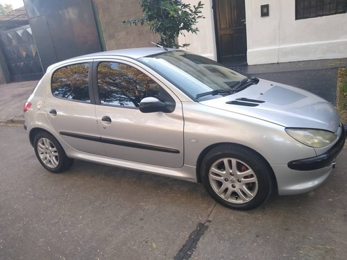 Peugeot 206 1.6 Xr Premium 5 p