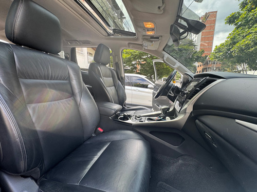 Mitsubishi montero sport 4x4