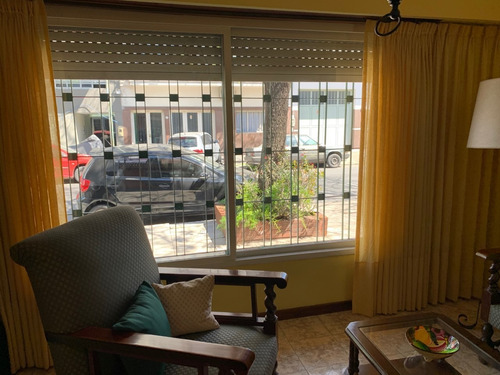 Casa 6 Ambientes-jardìn-quincho-parrilla-grarage-terraza