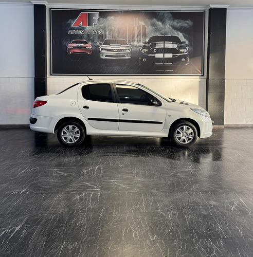 Peugeot 207 1.4 Sedan Xr