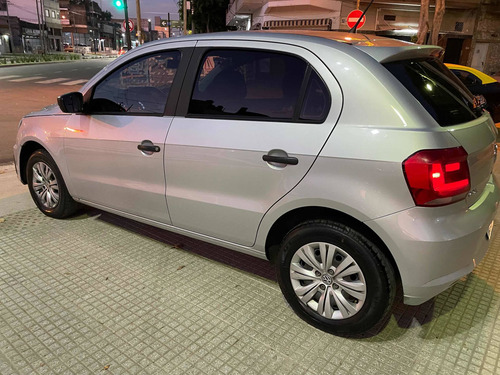 Imagen 5 de 6 de Volkswagen Gol Trend 2018 1.6 Trendline 101cv