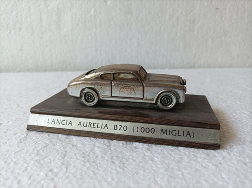 Auto Lancia Aurelia Escala 1:43 Macizo Ed Limitada 