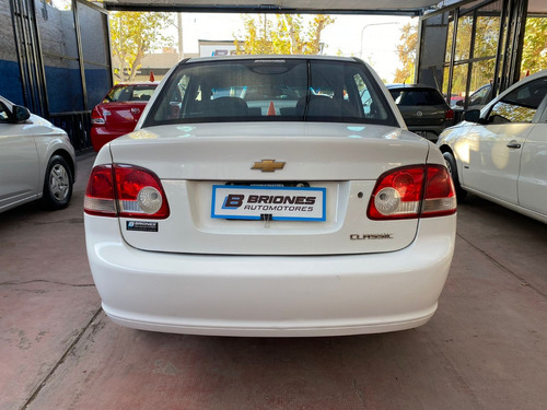 Imagen 5 de 8 de Chevrolet Classic 4 P Ls Abs+airbag 1.4n 2014